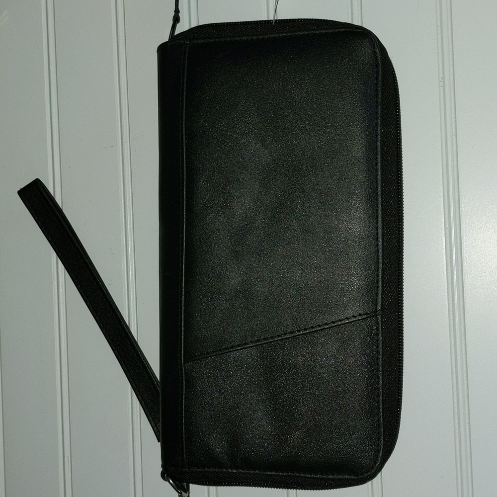 Zip Around Travel Organizer Wallet - Picture 5 of 10
